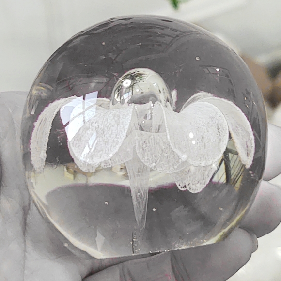 Vintage Set! 1 Blue & 1 White Hand-Blown Glass Floating Flower Paperweights - Picture 8 of 12